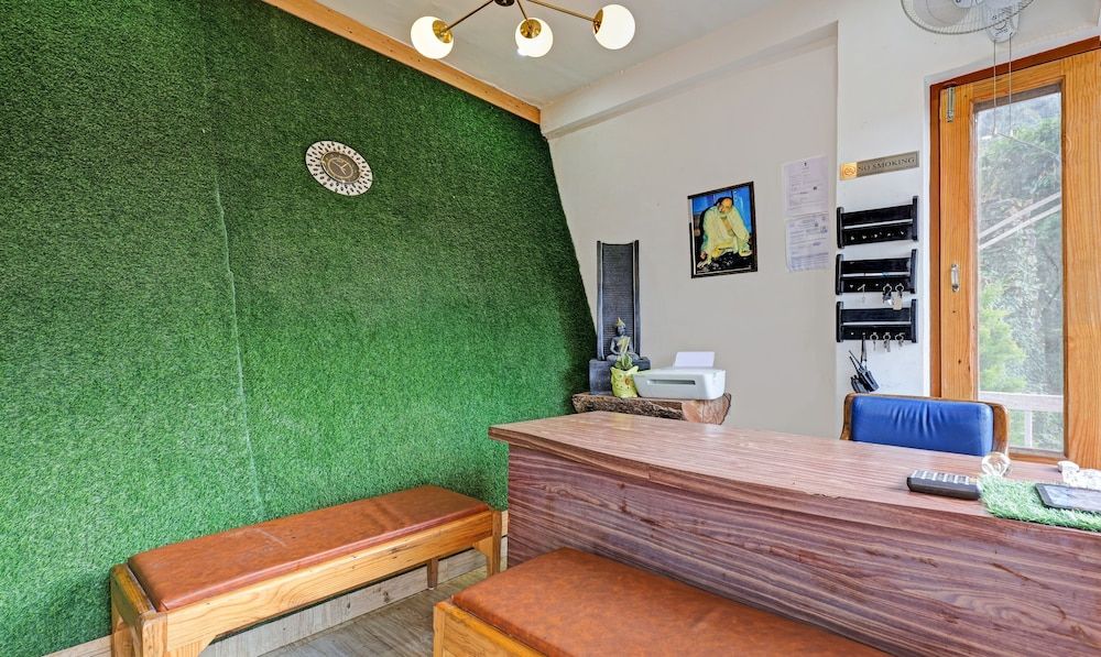 Treebo Vista Lago With Lake View 3