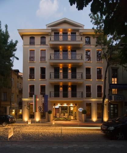 Famous House 3 estrellas en Plovdiv