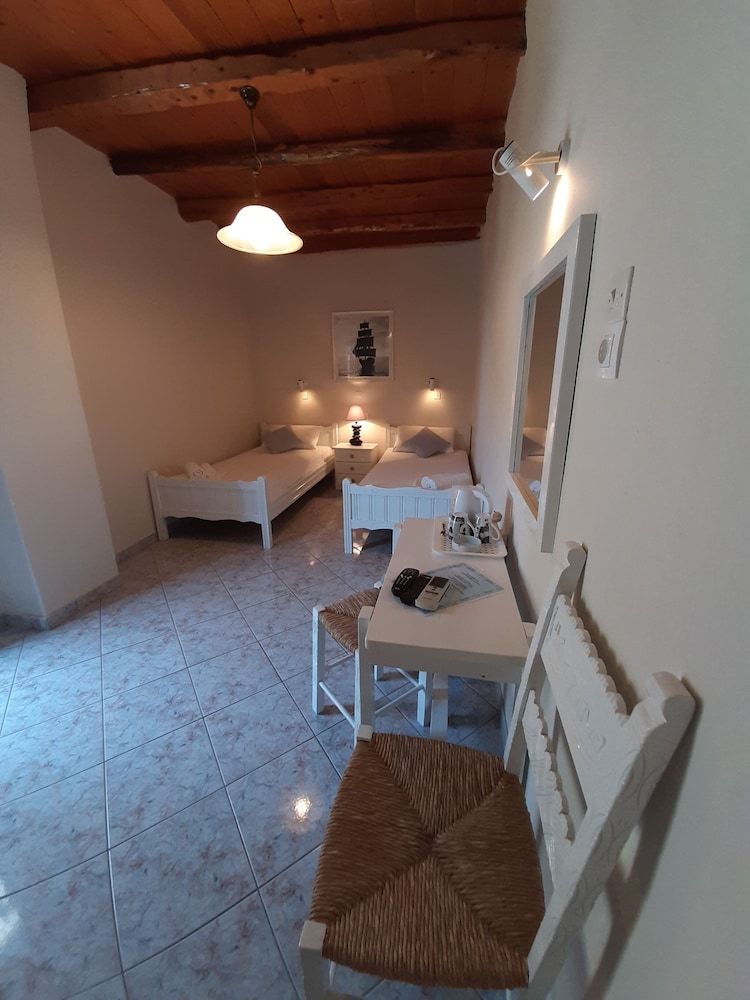 Agia Roumeli Hotel 2