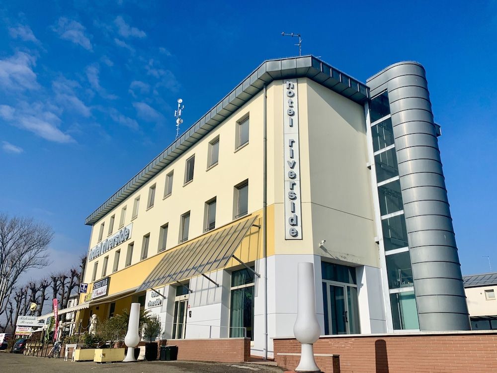 Hotel Riverside 1