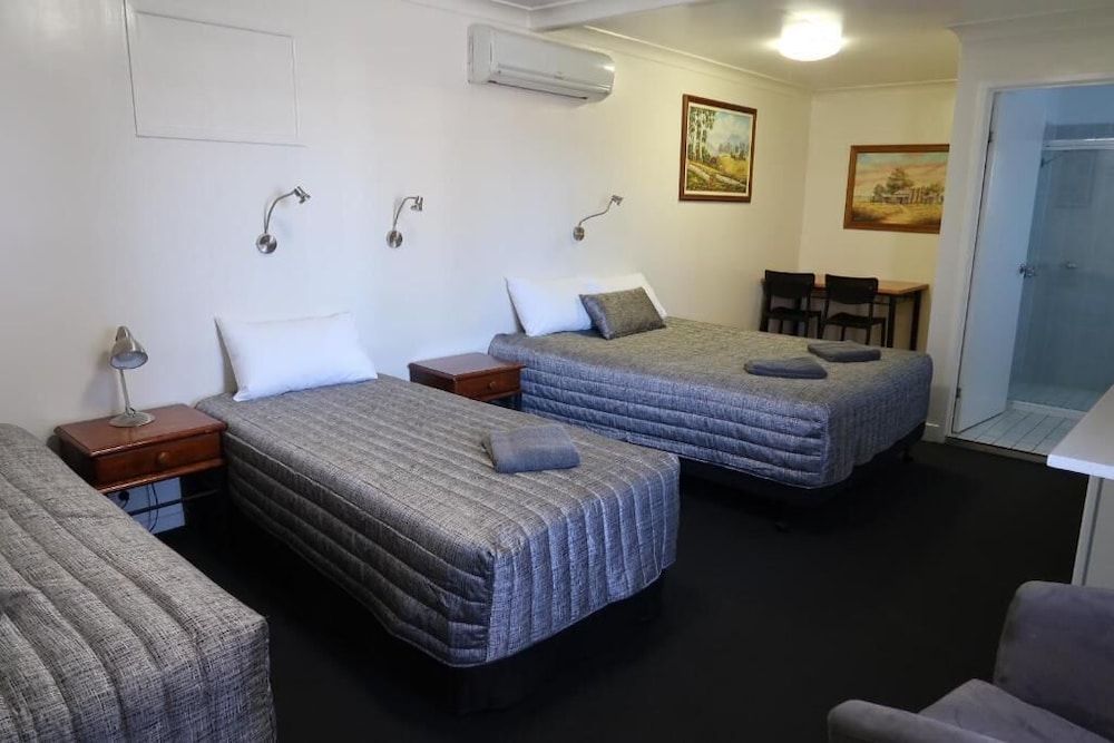 Charleville Waltzing Matilda Motor Inn 3