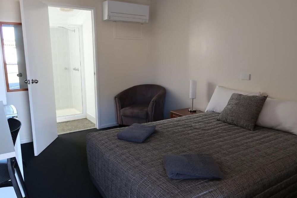 Charleville Waltzing Matilda Motor Inn 2