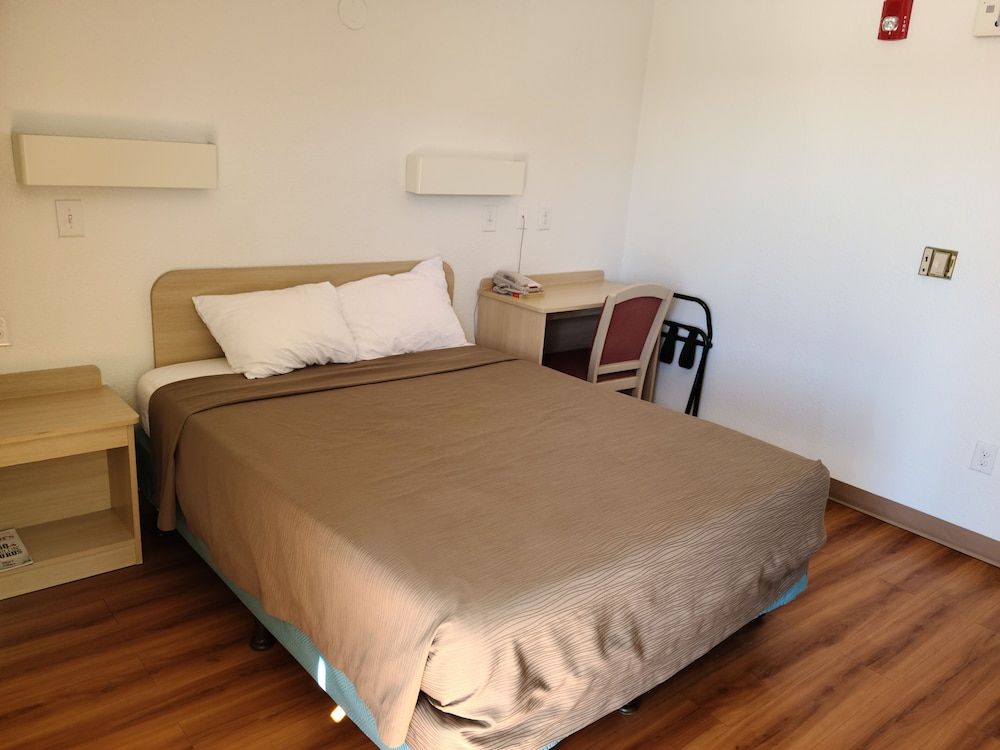 Motel 9 Las Cruces 2