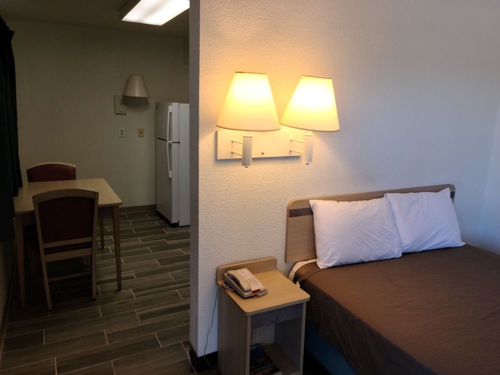 Motel 9 Las Cruces 3