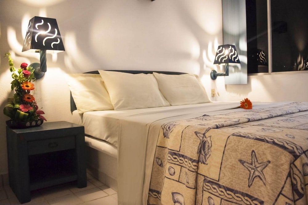 Coral Clubes Acapulco 3