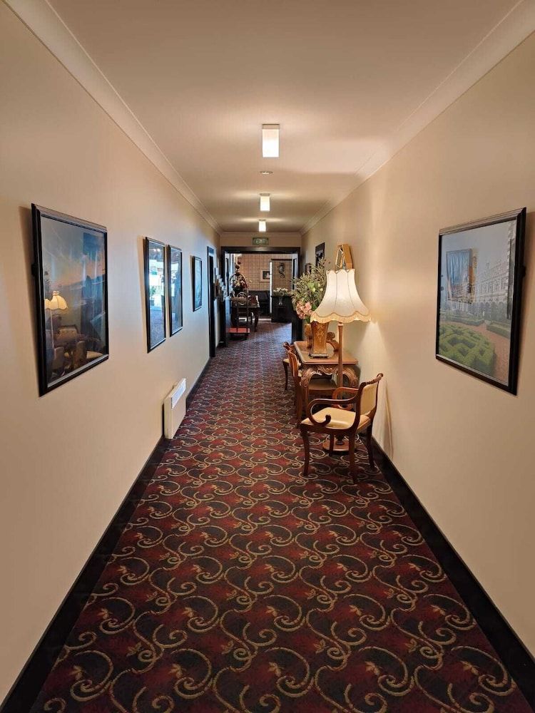 Gateway  Motor Inn 2