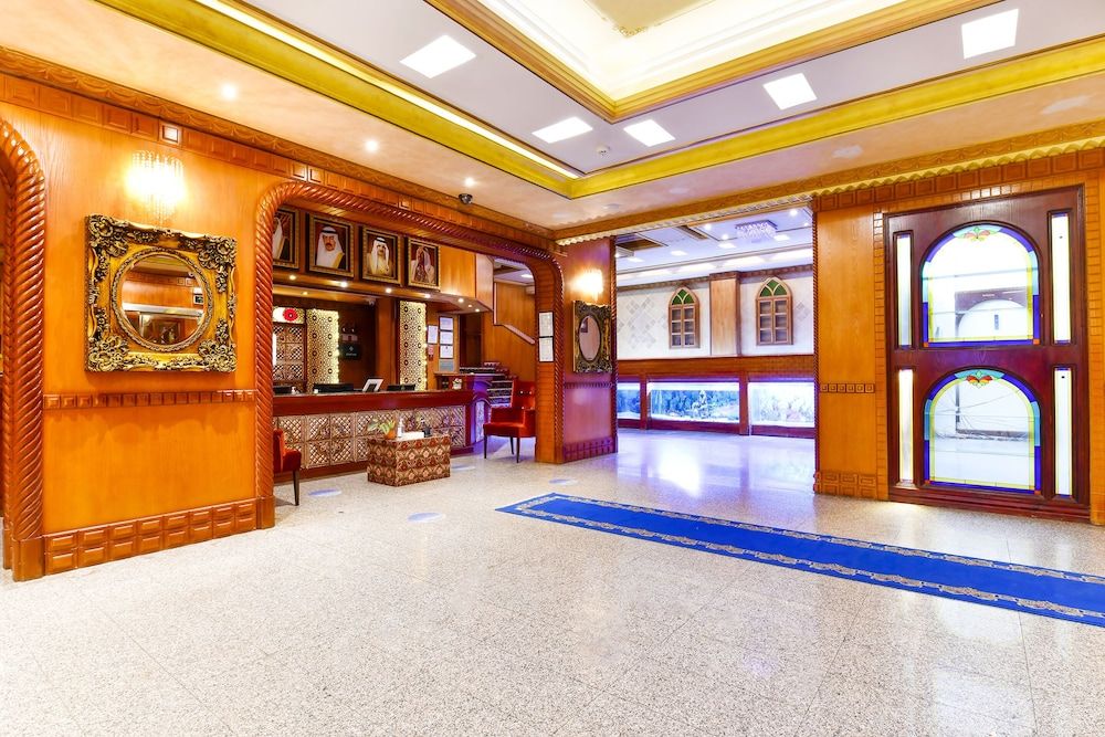 OYO 125 Moon Plaza Hotel 3