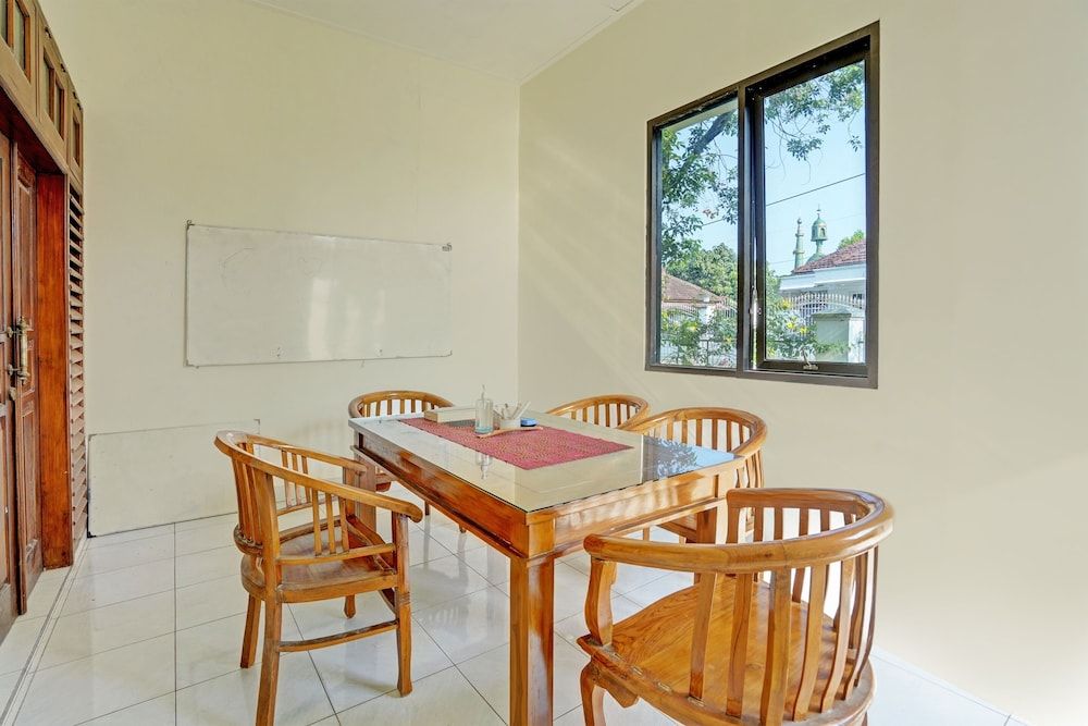 Hotel O Villa Kusuma ResidenceNearRSI Fatimah Banyuwangi 3