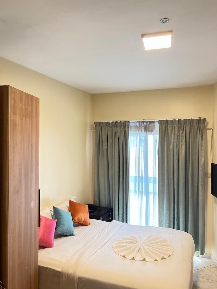 Safari Hotel Apartments 3