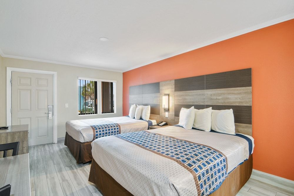 Anthony's on the Beach 2