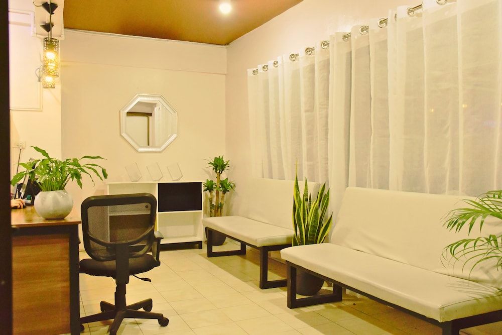 Arzo Hotel Makati 2