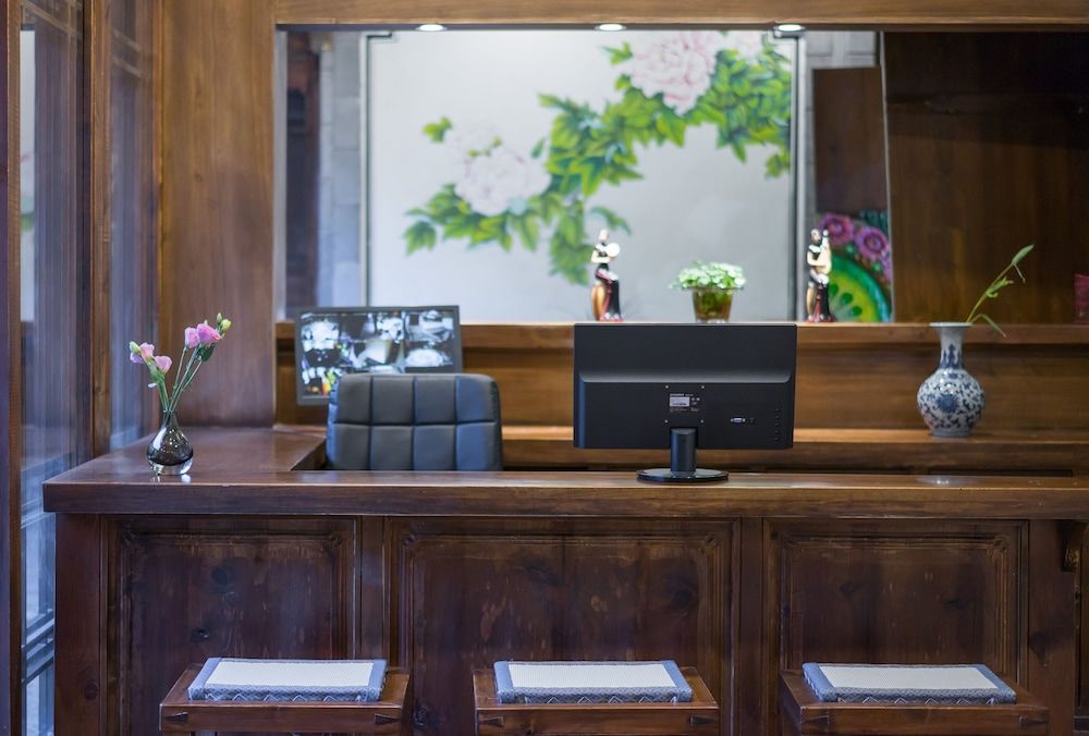 Lize Graceland Artistic Suite Inn 2