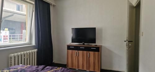 M&R Motel 3