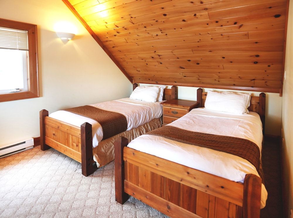 Muskoka Cottage Beautiful Lake View 2