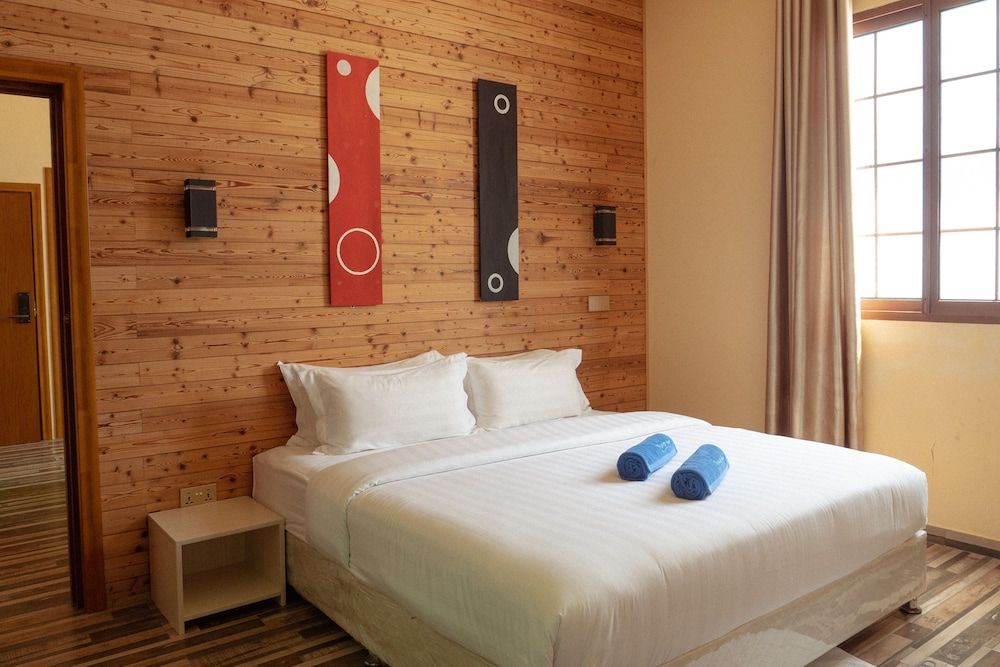 Thundi village and spa 3 estrelas em Maalhos