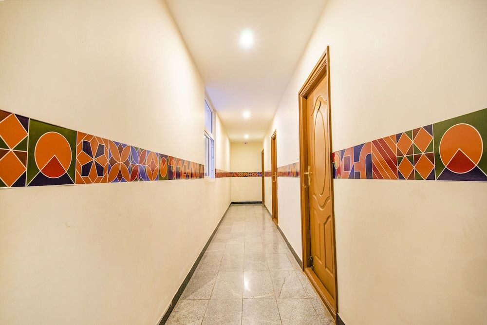 Fabhotel Thejas Paaradise 2