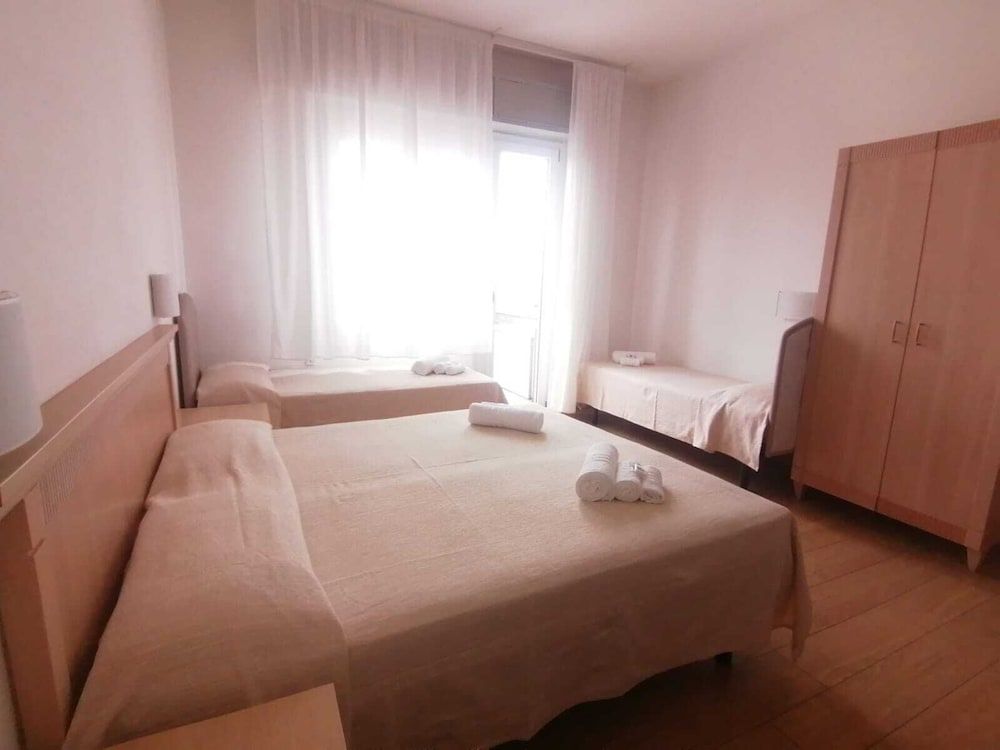 HOTEL SANTANNA 3