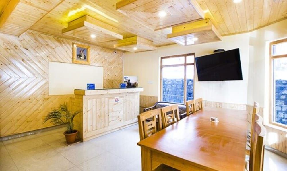 FabHotel Shami Inn 3