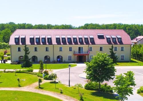 Hotel Dvorac Jurjevec 1