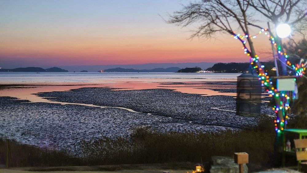 Ganghwa Badatgashimteo Pension -1 estrellas en Incheon