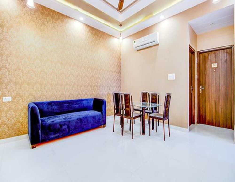 Fabhotel 7Th Crossing 3