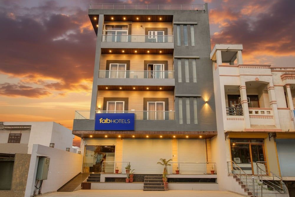 Fabhotel 7Th Crossing 3 estrellas en Jaipur