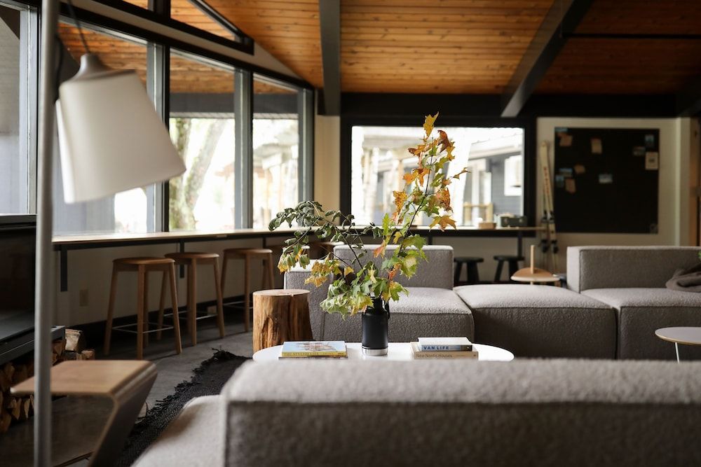 Tälta Lodge, A Bluebird by Lark 2