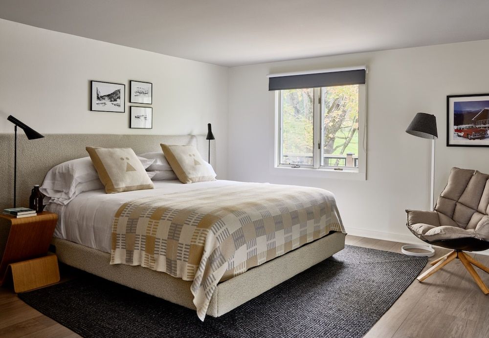 Tälta Lodge, A Bluebird by Lark 3