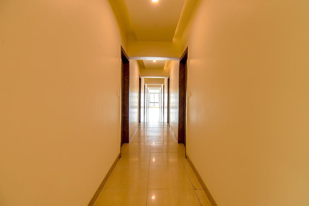 FabHotel Royce Studio 2