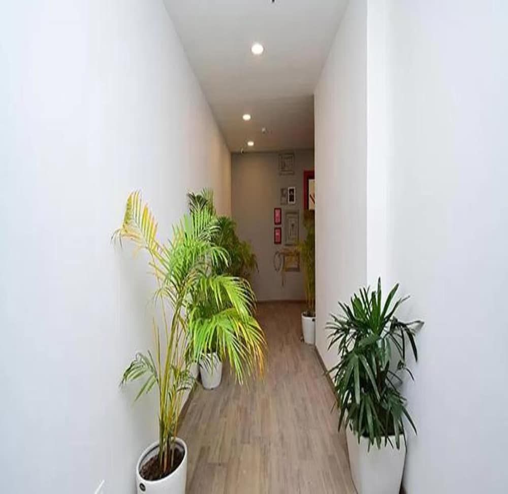 FabHotel Sky I 2