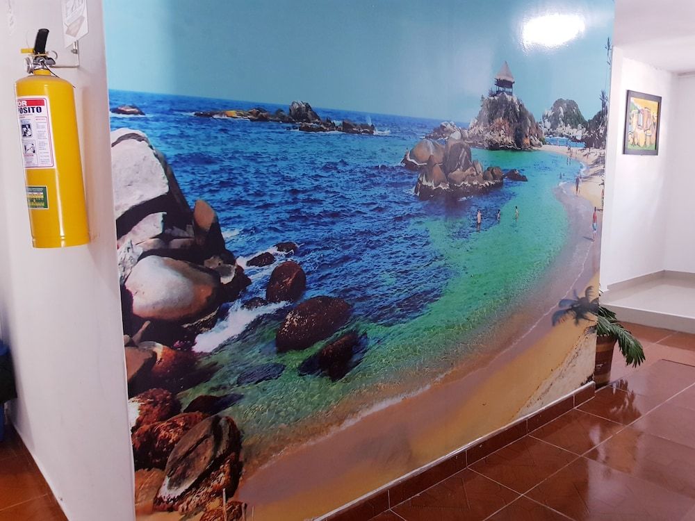 Hotel Media Luna santa marta 3