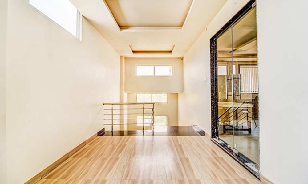 Fabhotel Solitaire Inn 2