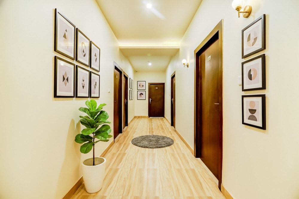 Fabhotel Solitaire Inn 3