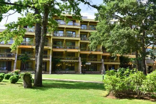 Les Magnolias Hotel 2