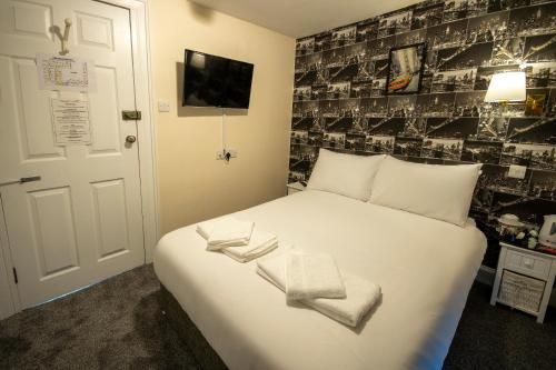 Douglas Arms Hotel 2