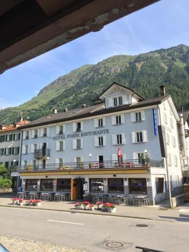 Hotel & Restaurant Forni 3 estrelas em Airolo