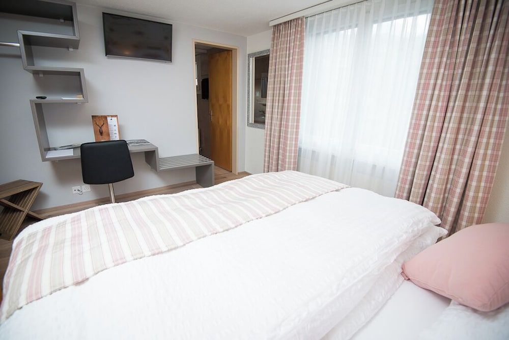 Panoramarestaurant Hotel Roggerli 3