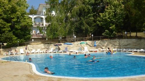Ahilea Hotel - Free Pool Access 2
