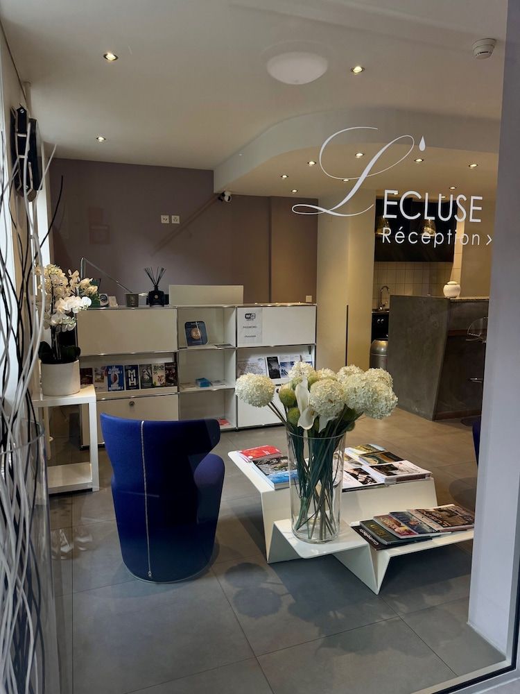 Hotel de l'Ecluse 2