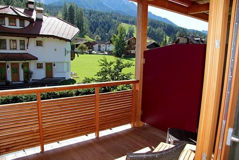 Garni - Hotel Am Burghügel 2