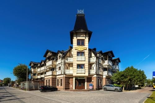 Hotel&Spa Stary Dziwnów basen swimming pool 3 estrelas em Dziwnów