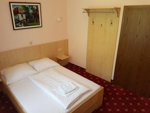 Hotel - Restaurant Sophienaue 3