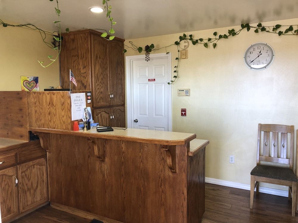 Holland Inn & Suites 3