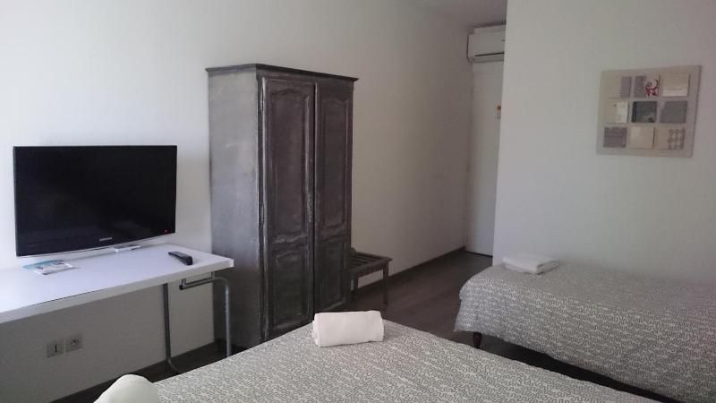 P'tit Dej-HOTEL Martigues Le 5 2