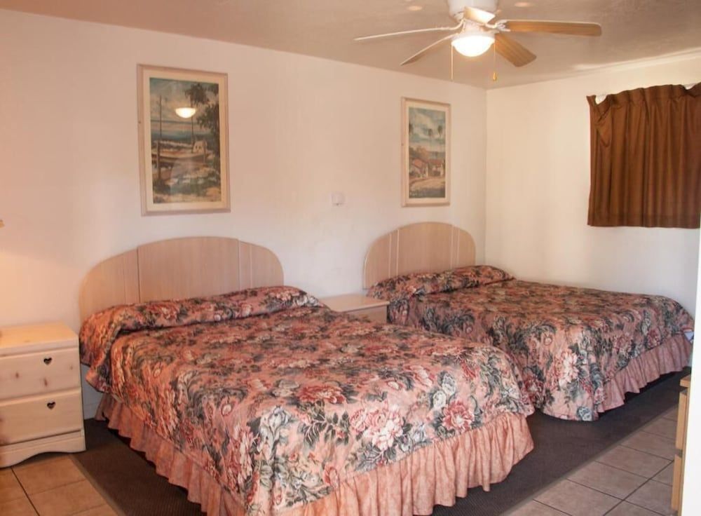 Mission Bell Motel 2