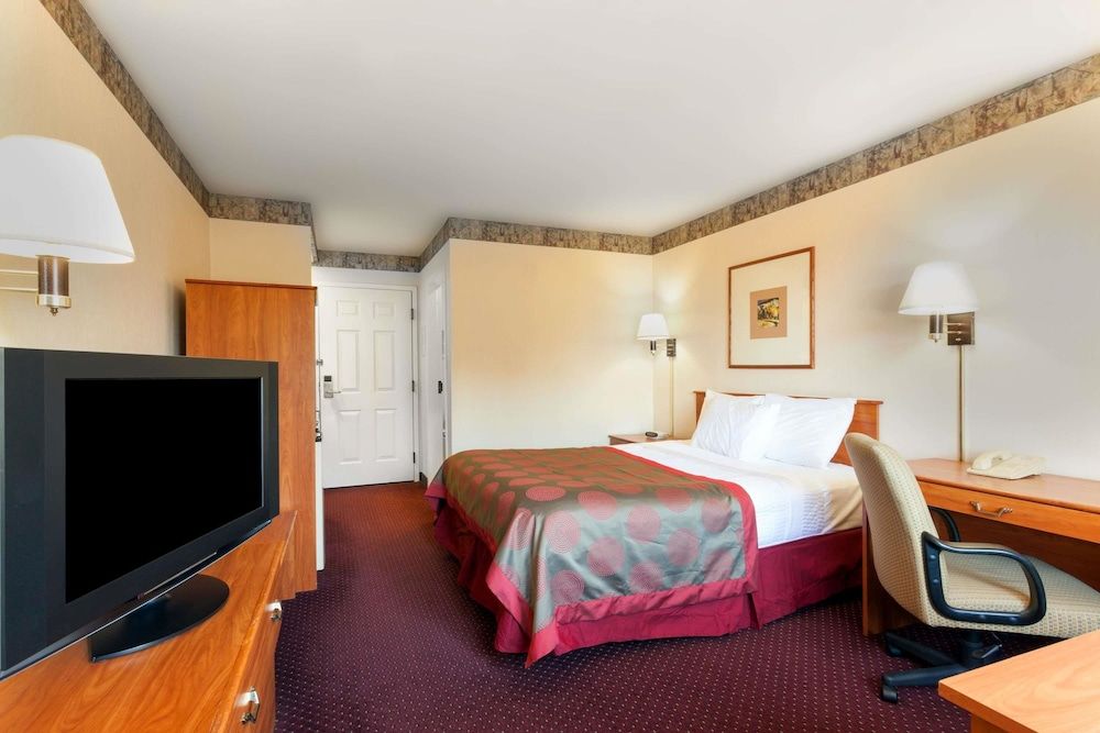 Ramada by Wyndham SeaTac Airport North 3