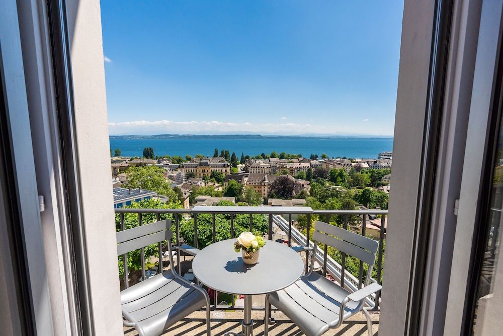 Hôtel Alpes & Lac 3 estrellas en Neuchâtel