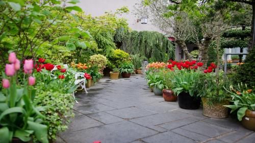 Riverbank House Hotel 2