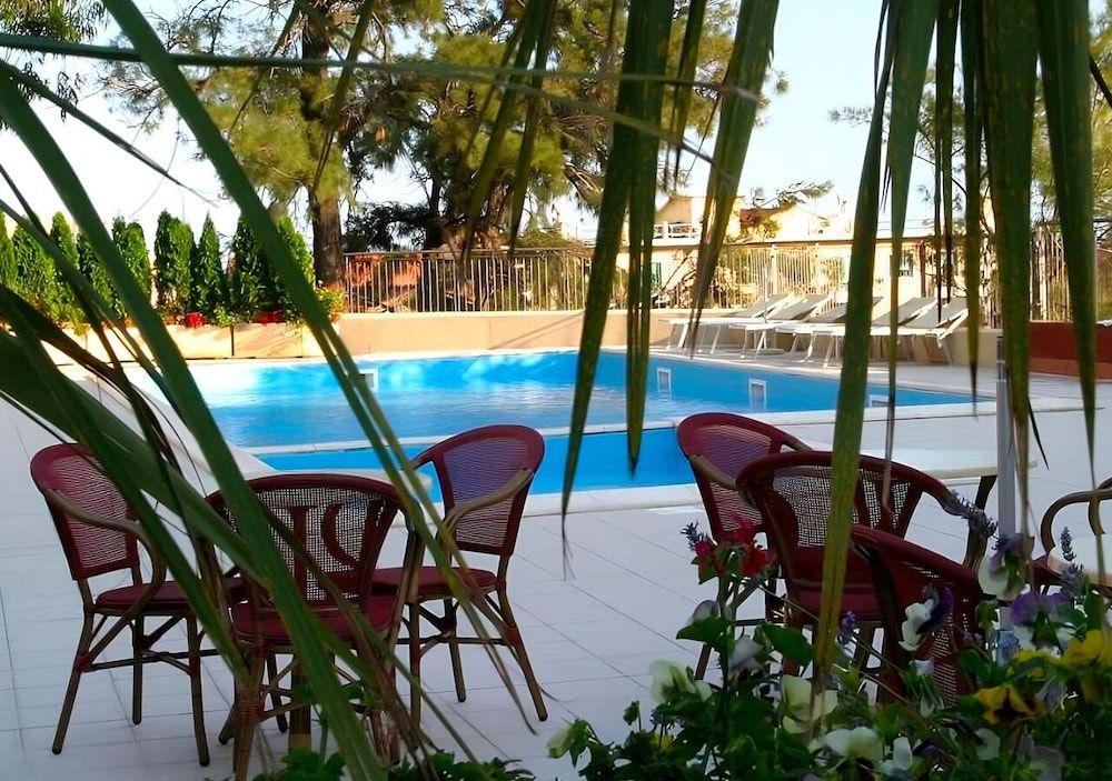 Hotel Bello by Ostello Bello 3 estrelas em Finale Ligure