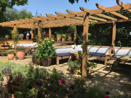 The Carpenters Arms 3